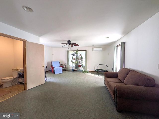 120 E LOCUST ST, Seaford, DE 19973