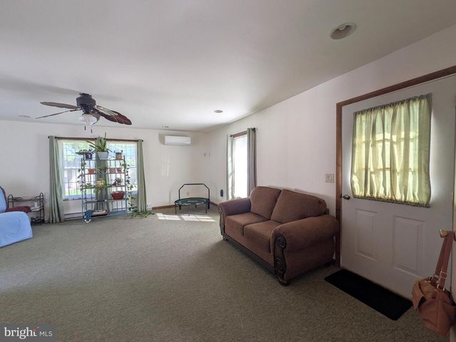 120 E LOCUST ST, Seaford, DE 19973