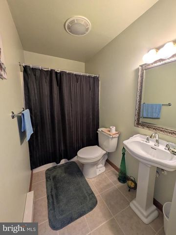 120 E LOCUST ST, Seaford, DE 19973