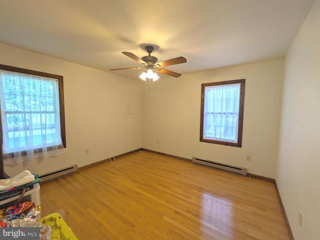 120 E LOCUST ST, Seaford, DE 19973