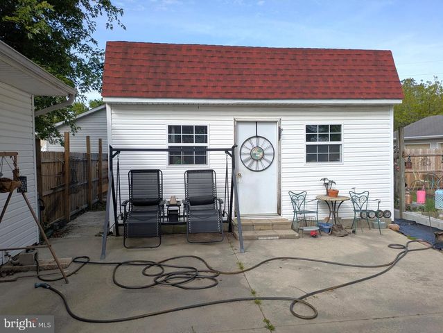 120 E LOCUST ST, Seaford, DE 19973