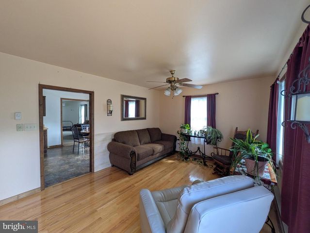 120 E LOCUST ST, Seaford, DE 19973