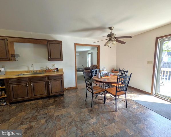 120 E LOCUST ST, Seaford, DE 19973