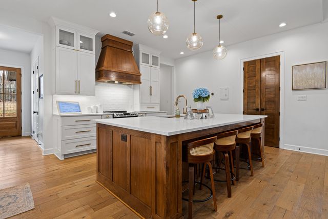 410 ITHACA DR., Longview, TX 75604