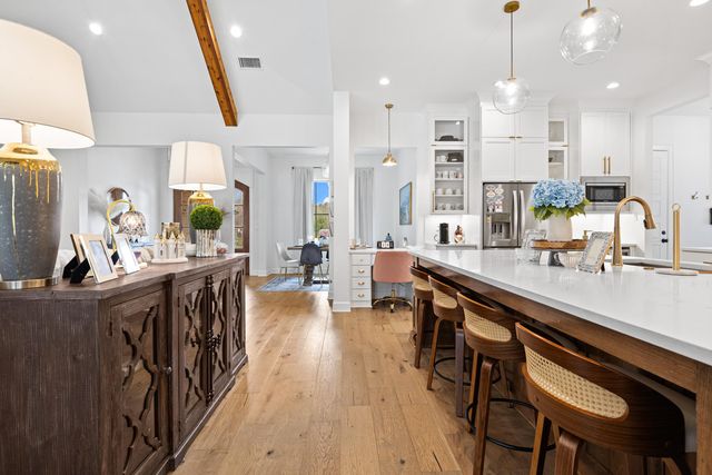 410 ITHACA DR., Longview, TX 75604