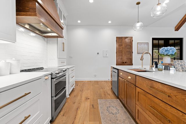 410 ITHACA DR., Longview, TX 75604