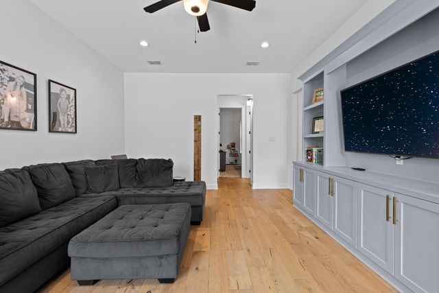 410 ITHACA DR., Longview, TX 75604