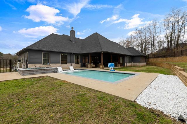 410 ITHACA DR., Longview, TX 75604