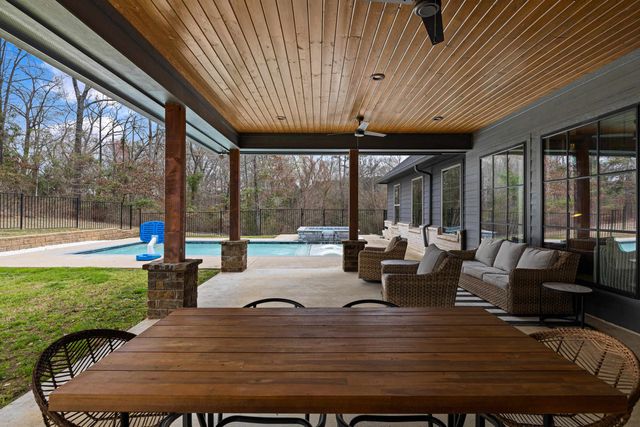 410 ITHACA DR., Longview, TX 75604