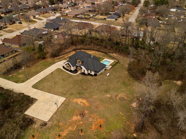 410 ITHACA DR., Longview, TX 75604