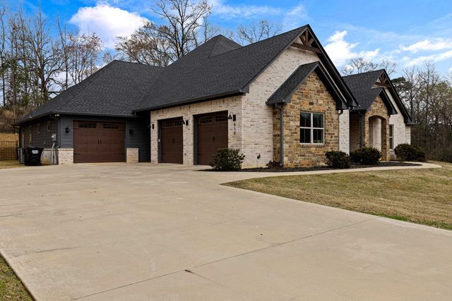 410 ITHACA DR., Longview, TX 75604