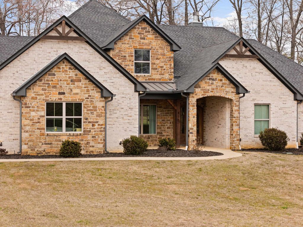 410 ITHACA DR., Longview, TX 75604