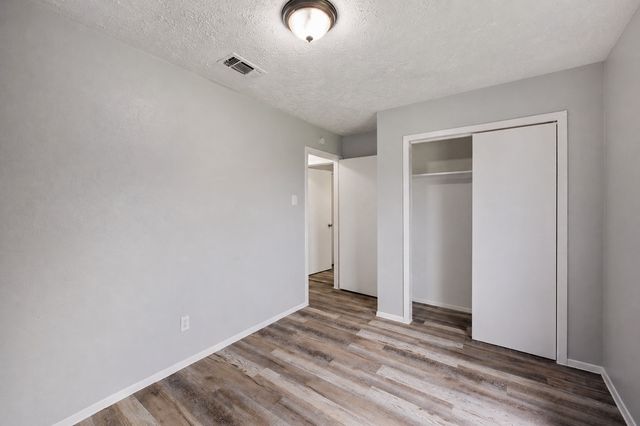 66 W Mountain Creek Drive, Grand Prairie, TX 75052