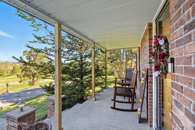 638 Carrie Circle, Strawberry Plains, TN 37871