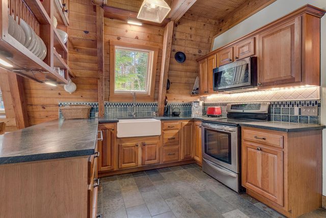 920 Pine Ridge Road, Tahoe City, CA 96145