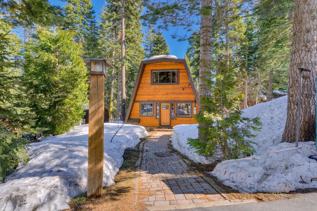 920 Pine Ridge Road, Tahoe City, CA 96145