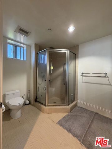 147 N Berendo Street 203, Los Angeles, CA 90004