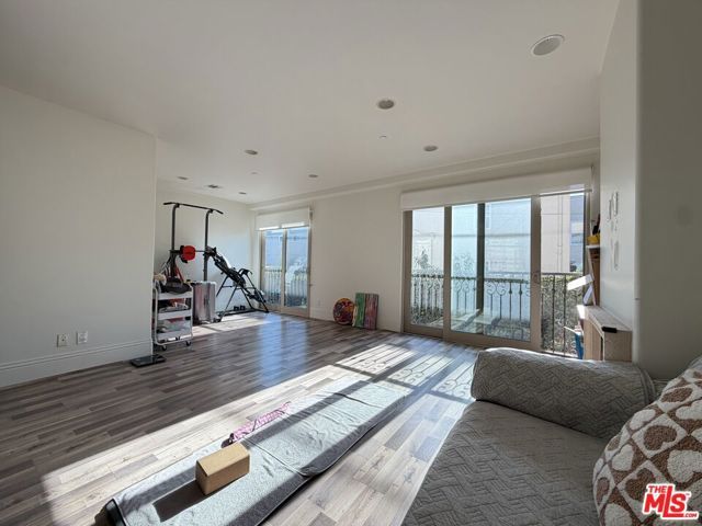 147 N Berendo Street 203, Los Angeles, CA 90004