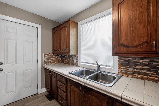 5200 W 28Th Street, Little Rock, AR 72204