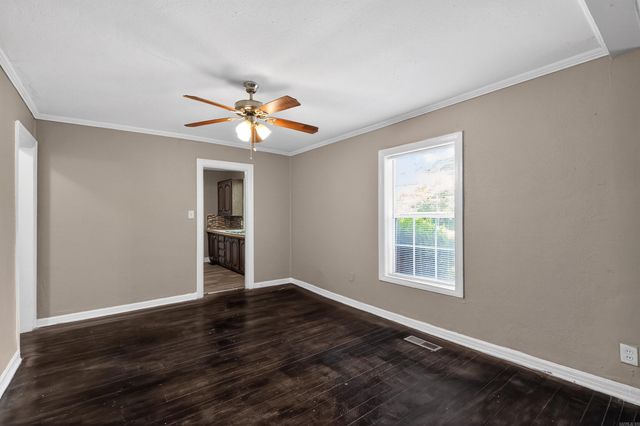 5200 W 28Th Street, Little Rock, AR 72204