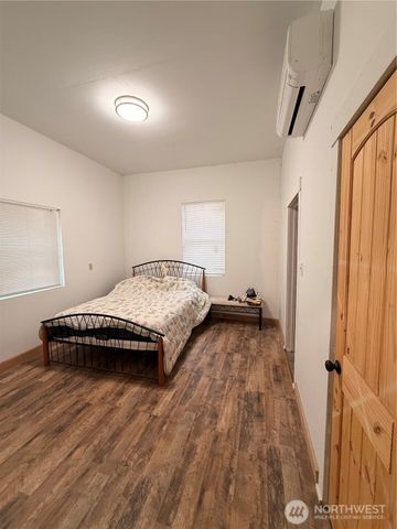 1910 Bowman Avenue NW, Olympia, WA 98502