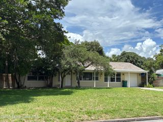 672 Indian River Drive, Melbourne, FL 32935