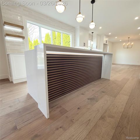 7275 Old Coach Trail, Washington Township, MI 48094