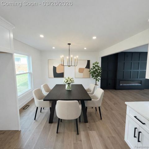 7275 Old Coach Trail, Washington Township, MI 48094