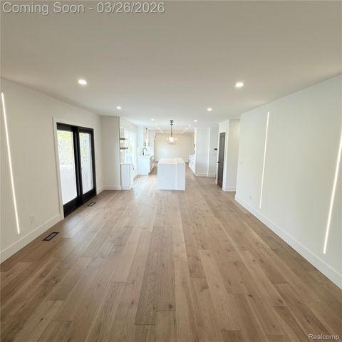 7275 Old Coach Trail, Washington Township, MI 48094