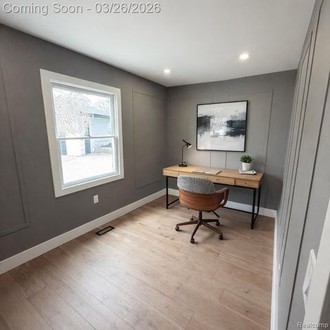 7275 Old Coach Trail, Washington Township, MI 48094