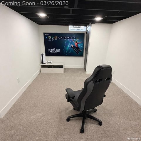 7275 Old Coach Trail, Washington Township, MI 48094