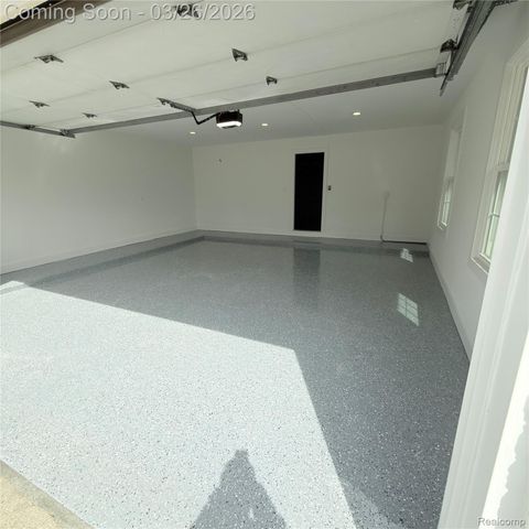 7275 Old Coach Trail, Washington Township, MI 48094