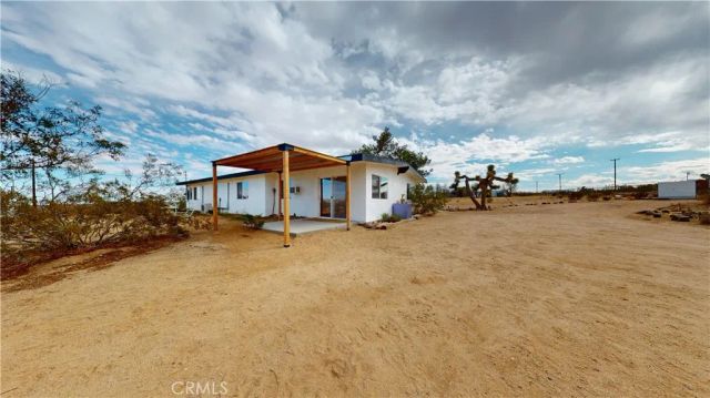 1271 Dakota, Landers, CA 92285