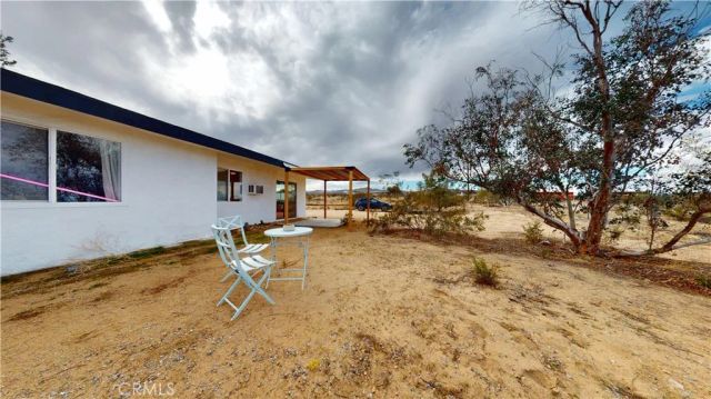 1271 Dakota, Landers, CA 92285