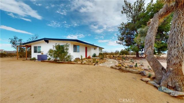 1271 Dakota, Landers, CA 92285