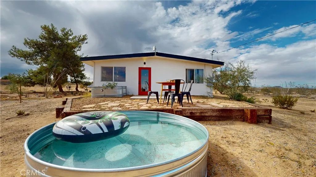 1271 Dakota, Landers, CA 92285