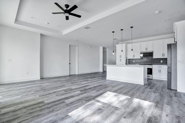 551 DOWLING CIRCLE, Lady Lake, FL 32159