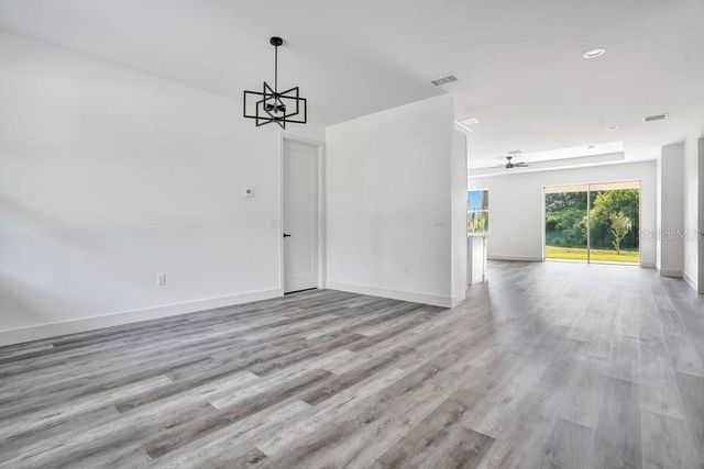 551 DOWLING CIRCLE, Lady Lake, FL 32159