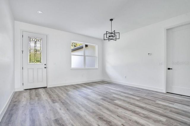 551 DOWLING CIRCLE, Lady Lake, FL 32159