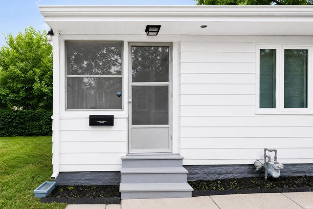 1338 Obrien Street, South Bend, IN 46628