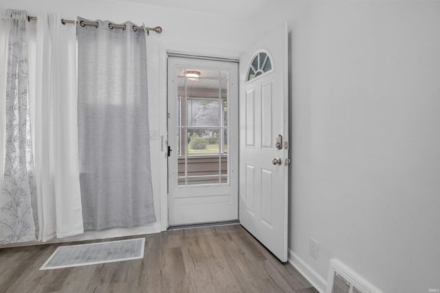 1338 Obrien Street, South Bend, IN 46628