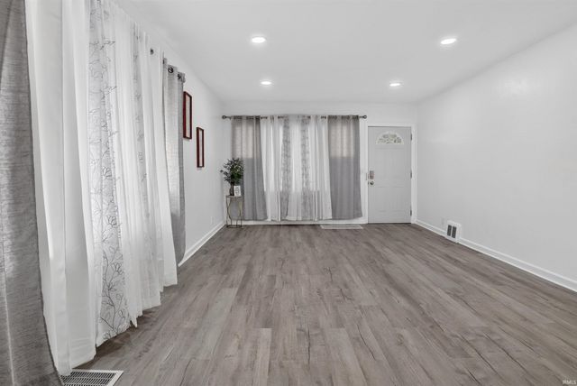 1338 Obrien Street, South Bend, IN 46628