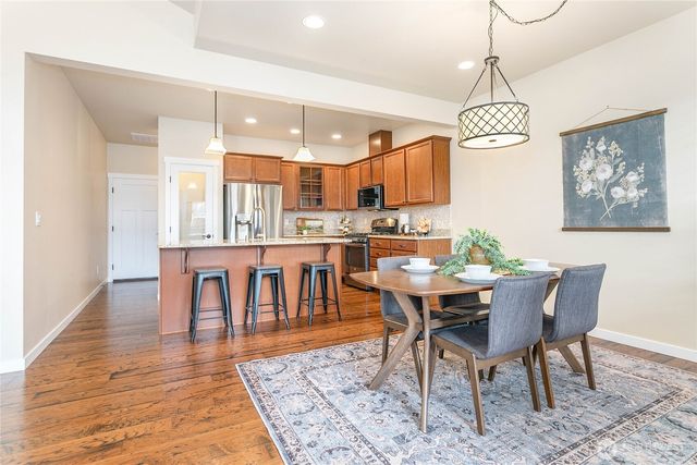 1561 Bryce Park Loop, Lynden, WA 98264