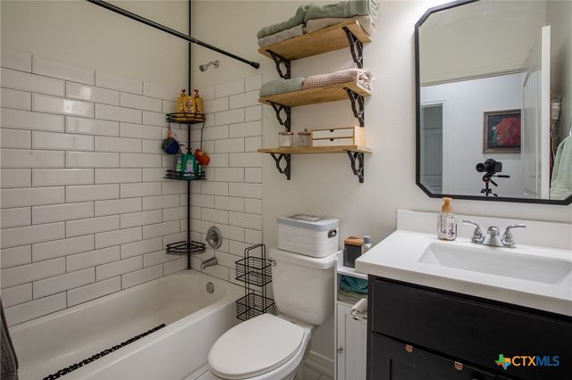 418 Brushy Creek, Victoria, TX 77904