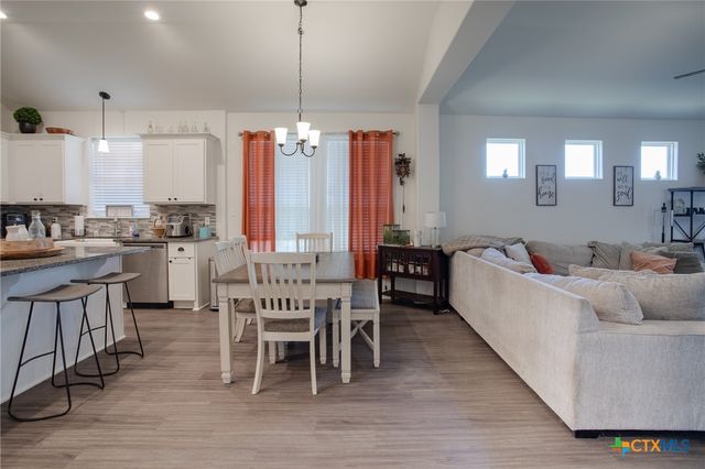 418 Brushy Creek, Victoria, TX 77904