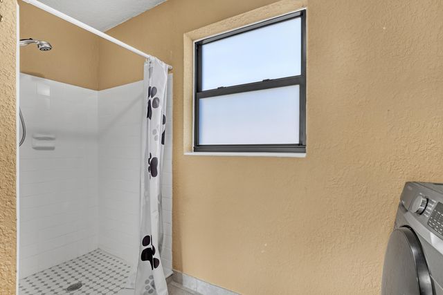 1210 Skylark Lane, Lantana, FL 33462