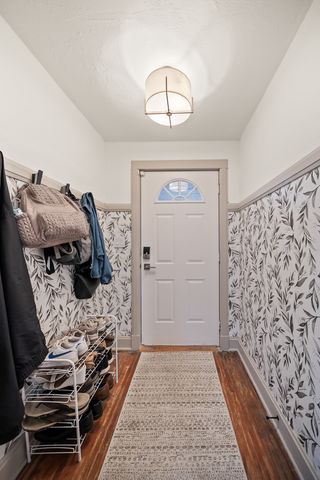 2409 Farnam Street, Davenport, IA 52803