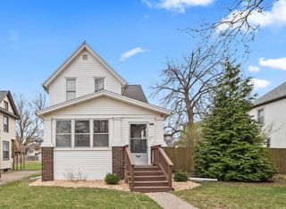 2409 Farnam Street, Davenport, IA 52803
