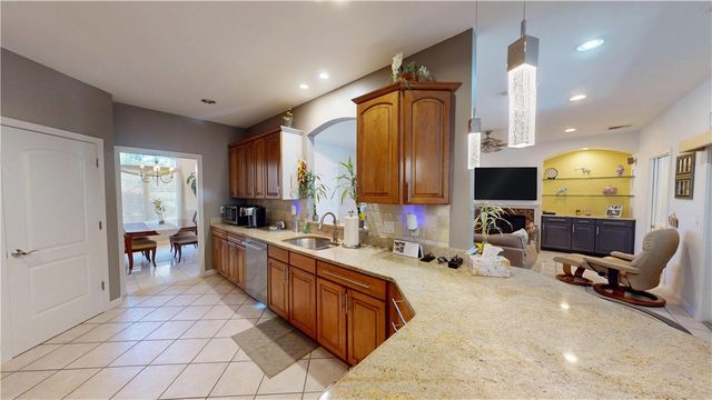 28 Capri Drive, Johnston, RI 02919