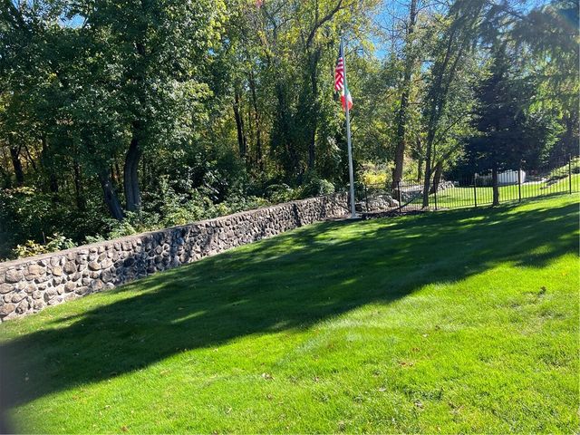 28 Capri Drive, Johnston, RI 02919